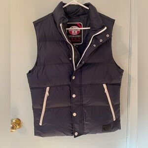 NWOT Pajar Jaeger Channel Quilted Lightweight
Puffer Vest. NavySize S unisex
